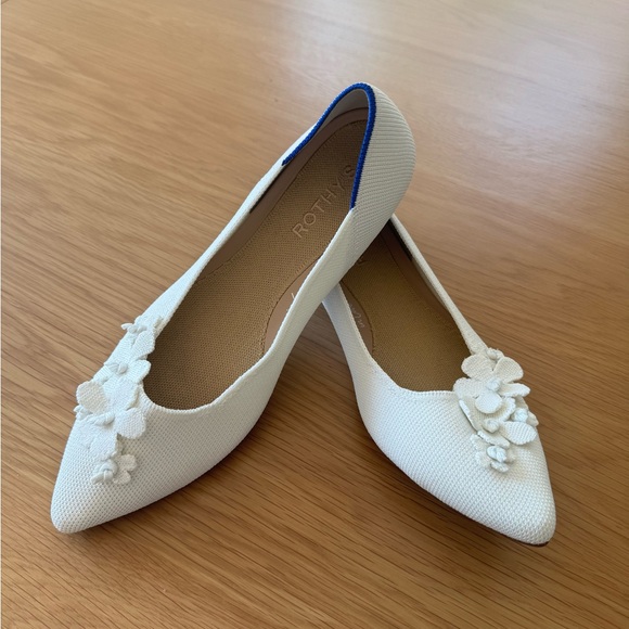 Rothy's White Floral Women's Flats - Picture 1 of 4